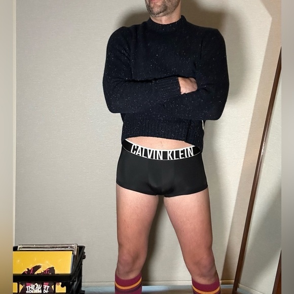 SOLD Calvin Klein | Wool Nepped Yarn Crewneck Sweater in Vulcan Black (Small) - Picture 2 of 10